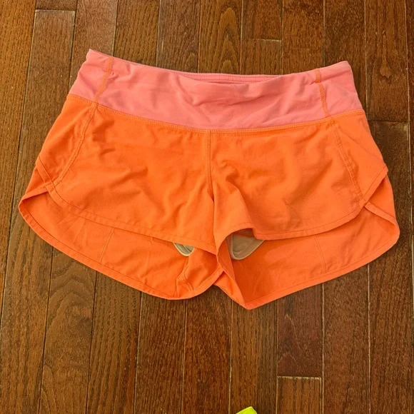 Bundle of (7) lululemon Speed Up Women's Shorts - Size 4 - Picture 2 of 8